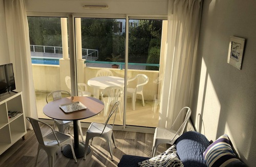 Ciboure Apartment | 4 people 2 rooms, terrace, renovated swimming pool golf sea surf - D
