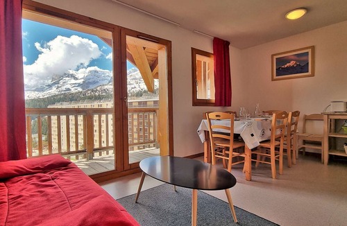 Saint-Etienne-en-Devoluy Apartment | 4-room apartment with WiFi, Pets allowed, Free parking near the slopes