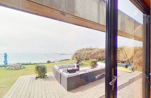 Santec House | 4 star architect villa with Pool, direct access to the beach