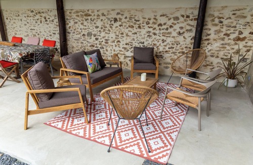 Charly-Sur-Marne House | 4-star gîte terrace, garden, billiards, close to Disney