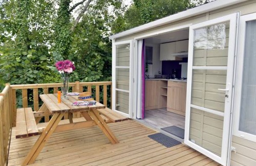 Balleroy RV Rental | 40 m² Mobile home ∙ 8 guests