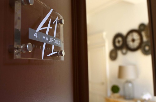 Beaune City Centre Apartment | 41 Maufoux By Bruno Colin