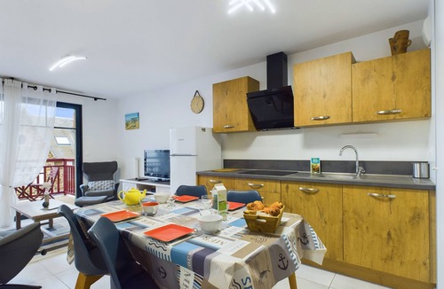 Pleneuf-Val-Andre Apartment | 45m from the beach - Sea view - Flat for 4