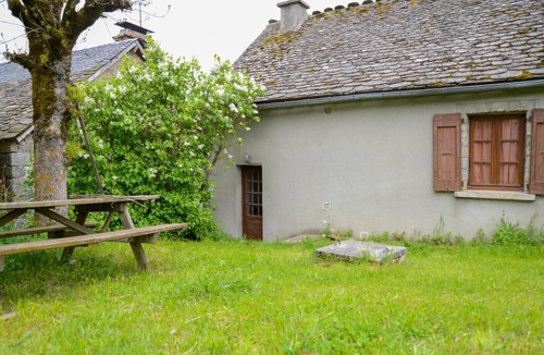 Peyre-en-Aubrac House | 5/7 pers rental in Grandviala