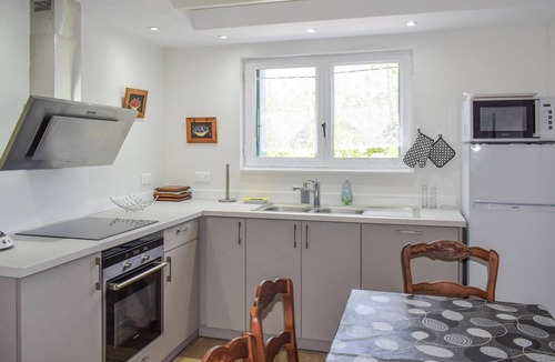 Aramits House | 5 bedroom accommodation in Aramits