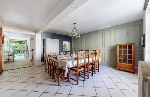 Villeneuve-sur-Yonne House | 5 bedroom beautiful home in Villeneuve-sur-Yonne