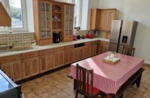 Langoelan House | 5 bedroom house with games room, garden and terracen