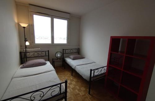 Gambetta Apartment | 5 mn (450 m) walk Metro/La Defense/Netflix/Parking