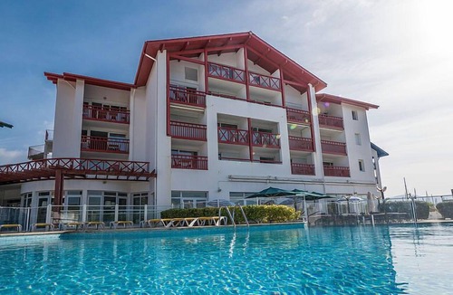 Hendaye Condo | 50m de la Plage ! Bel Appartement Duplex + Wi-Fi