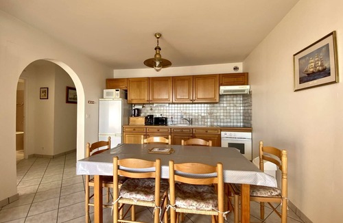 Arzon Apartment | 6-person apartment with breathtaking sea views for vacation rental