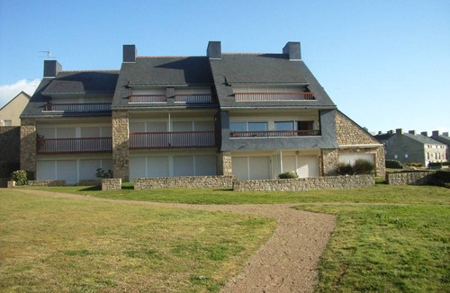 Arzon Apartment | 6-person apartment with breathtaking sea views for vacation rental