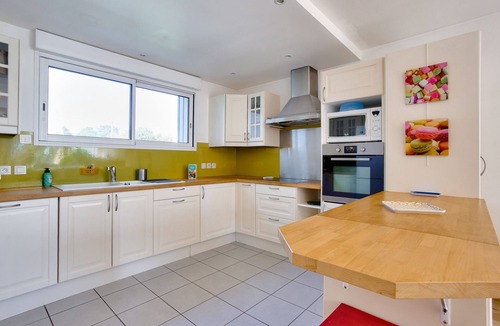 Saint-Briac-sur-Mer Ski Chalet | 600m from the beach, garden, house for 10