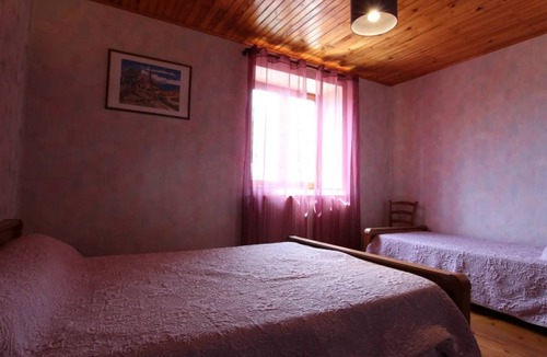 Jullianges House | 65 m² House ∙ 2 bedrooms ∙ 5 guests