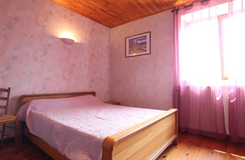 Jullianges House | 65 m² House ∙ 2 bedrooms ∙ 5 guests