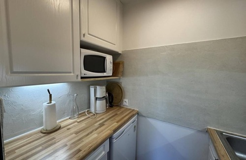Chantemerle Apartment | 6th floor, view mountain, balcony, parking, tv, ski locker, 31m², Serre Chevalier