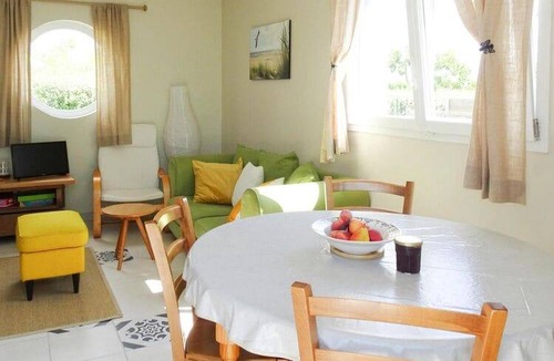 Denneville House | 75 m² House ∙ 2 bedrooms ∙ 4 guests