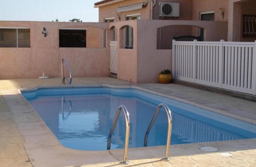Latour-Bas-Elne Villa | 75m Villa, 4-star, Private Pool, 3 Bedrooms (1 with AC), Kitchen (1 with AC), Terrace.