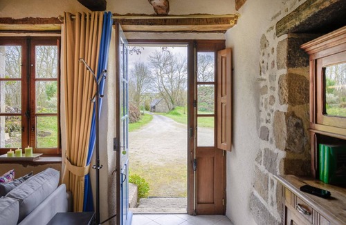 Corseul House | 81 m² Gîte ∙ 2 bedrooms ∙ 4 guests