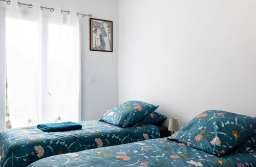 Ploubazlanec House | 87 m² House ∙ 3 bedrooms ∙ 5 guests