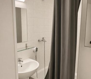 Bussy-Saint-Georges Apartment | À 5 min de Disneyland Paris Studio 2 Pers