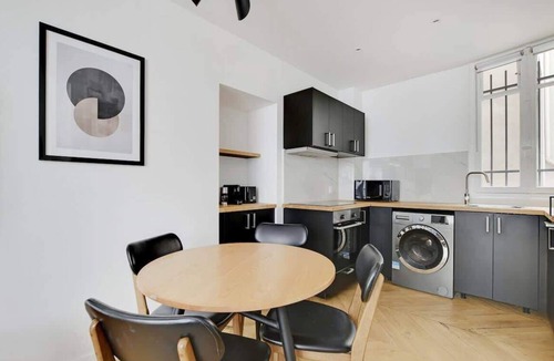Sorbonne Apartment | A Comfortable 1-BR/1BA in Saint-Michel