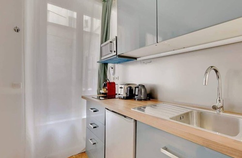 Notre-Dame-des-Champs Apartment | A Cosy Studio in Montparnasse