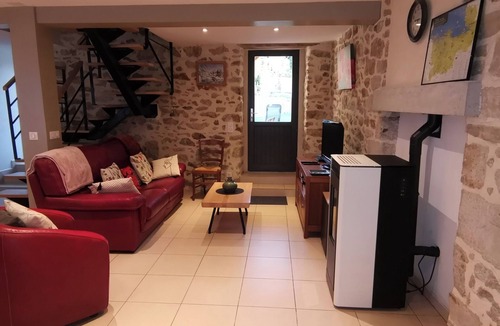 Pleven Cottage | A cozy little place in the heart of forests and lakes Pets welcome!