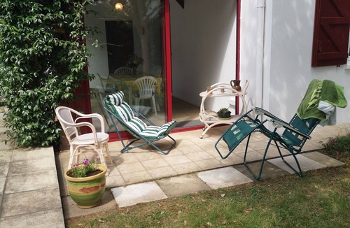 Saint-Jean-Pied-de-Port Apartment | A haven of peace in the city, close to all amenities.