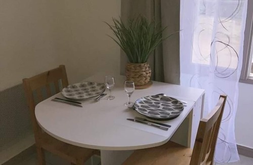 Bonny-sur-Loire Bed & Breakfast | A&J Peaceful studio for Guédelon and Loire à vélo