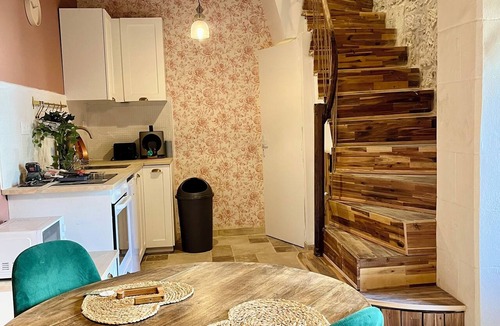 Crouzilles House | A romantic getaway and ancient stones - CLIM - BALNEO - SAUNA - castle tours