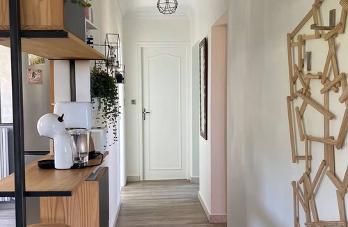 Hillion House | A spacious and elegant home overlooking the surrounding countryside, 3 km from the sea