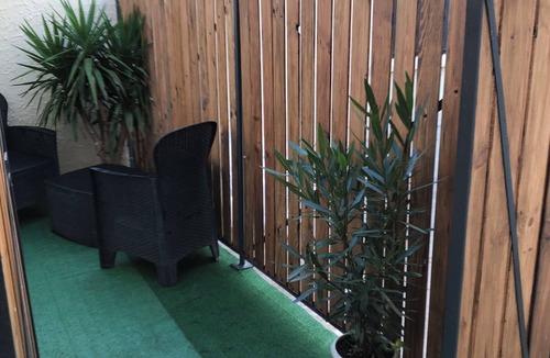 Gagny Apartment | A5 minute train station with all amenities nearby