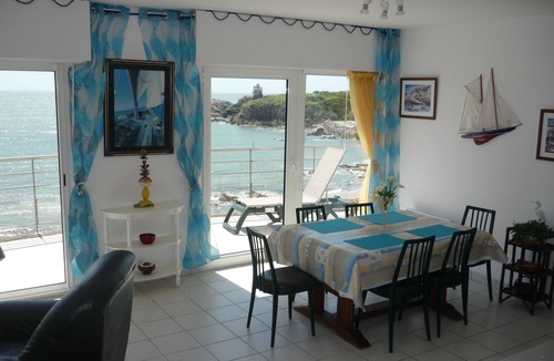 Le Pouldu Apartment | Above the water, Large apartment, Panoramic view overlooking the ocean 100m2