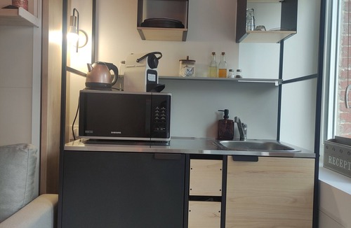Marcq-en-Baroeul Apartment | Accommodation, terrace and secure, covered parking lot 5 minutes from Lille