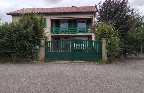 Saint-Andre-le-Puy Apartment | Accueil curistes et Thermes climatisé