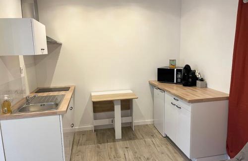 Arnage Apartment | Agreable studio proche du circuit du Mans
