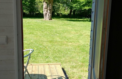 Roeze-sur-Sarthe House | Air-conditioned accommodation and heated swimming pool in Le Mans, 20 minutes from the circuit