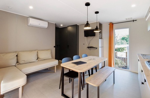 Bouzic House | Air-conditioned "Agora" Mobile Home: Dordogne Getaway, Shared Pool & Mini-Farm near Sarlat
