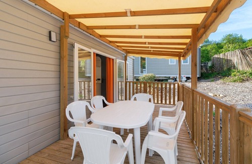 Bouzic House | Air-conditioned "Agora" Mobile Home: Dordogne Getaway, Shared Pool & Mini-Farm near Sarlat