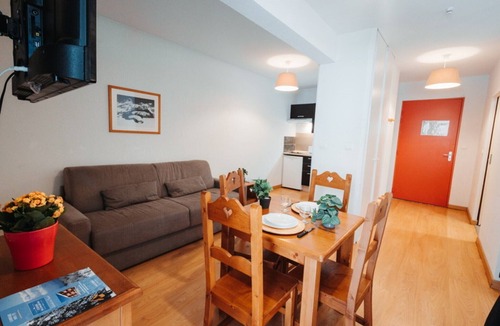 Ax-les-Thermes House | Air-conditioned apartment for 2 near casino