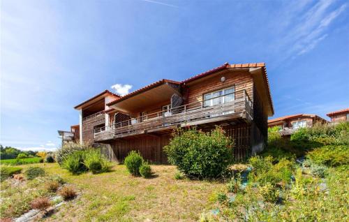 Cassen Apartment | Amazing Apartment In Cassen With Swimming Pool