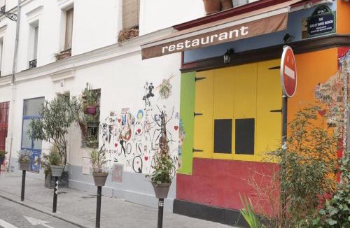 Hopital Saint-Louis Apartment | Amazing Comfy Studio - Canal Saint Martin