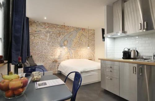 Hopital Saint-Louis Apartment | Amazing Comfy Studio - Canal Saint Martin