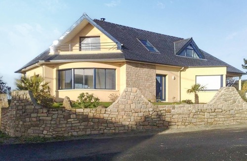 Binic House | Amazing home in binic-étables-sur-mer
