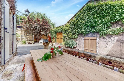 Couhe House | Amazing home in Couhe