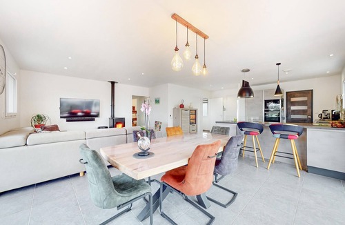 Landevant House | Amazing home in Landévant with WiFi