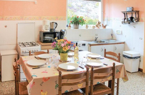 Morlaix House | Amazing home in Morlaix with WiFi