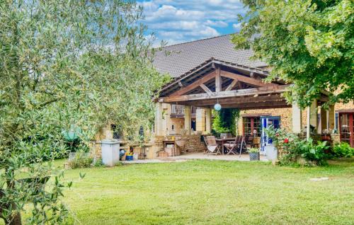 Proissans House | Amazing Home In Proissans