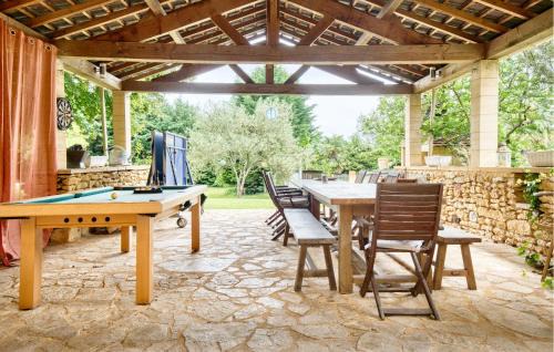 Proissans House | Amazing Home In Proissans