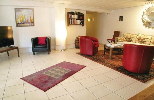 Urrugne House | Amazing home in Urrugne with 2 Bedrooms and WiFi